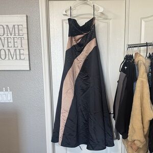 Elegant Black and Pink Evening Dress